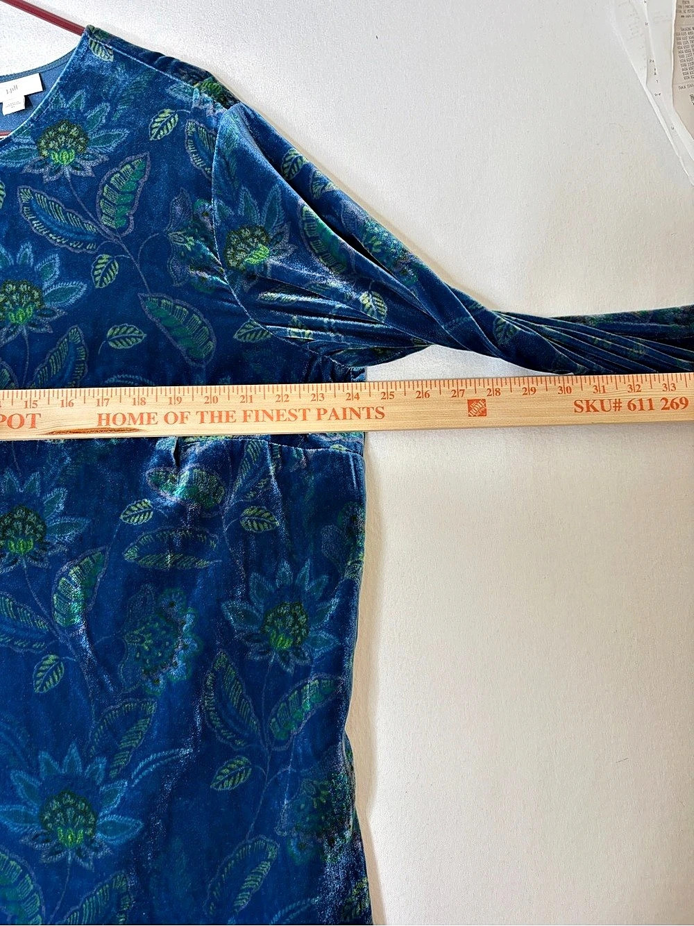 J.Jill Blue Floral Velvet Tunic Top 3/4 Sleeve Side Slits Whimsigoth Boho XL - Picture 5 of 7